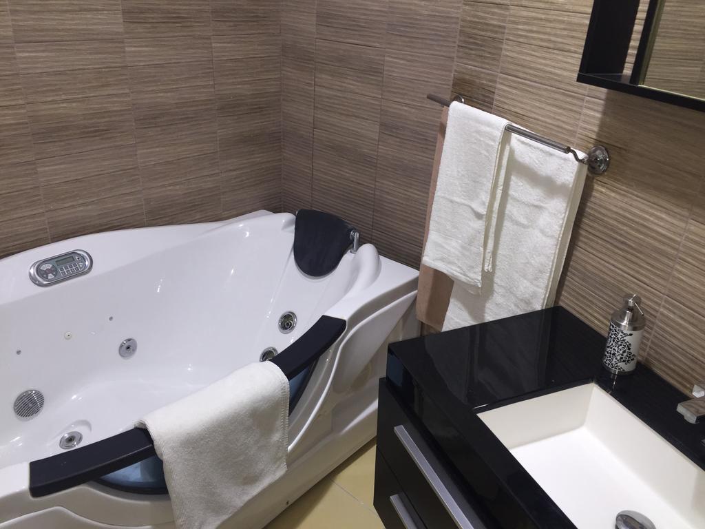 Apartament Unirii Centru Lägenhet Bukarest Exteriör bild